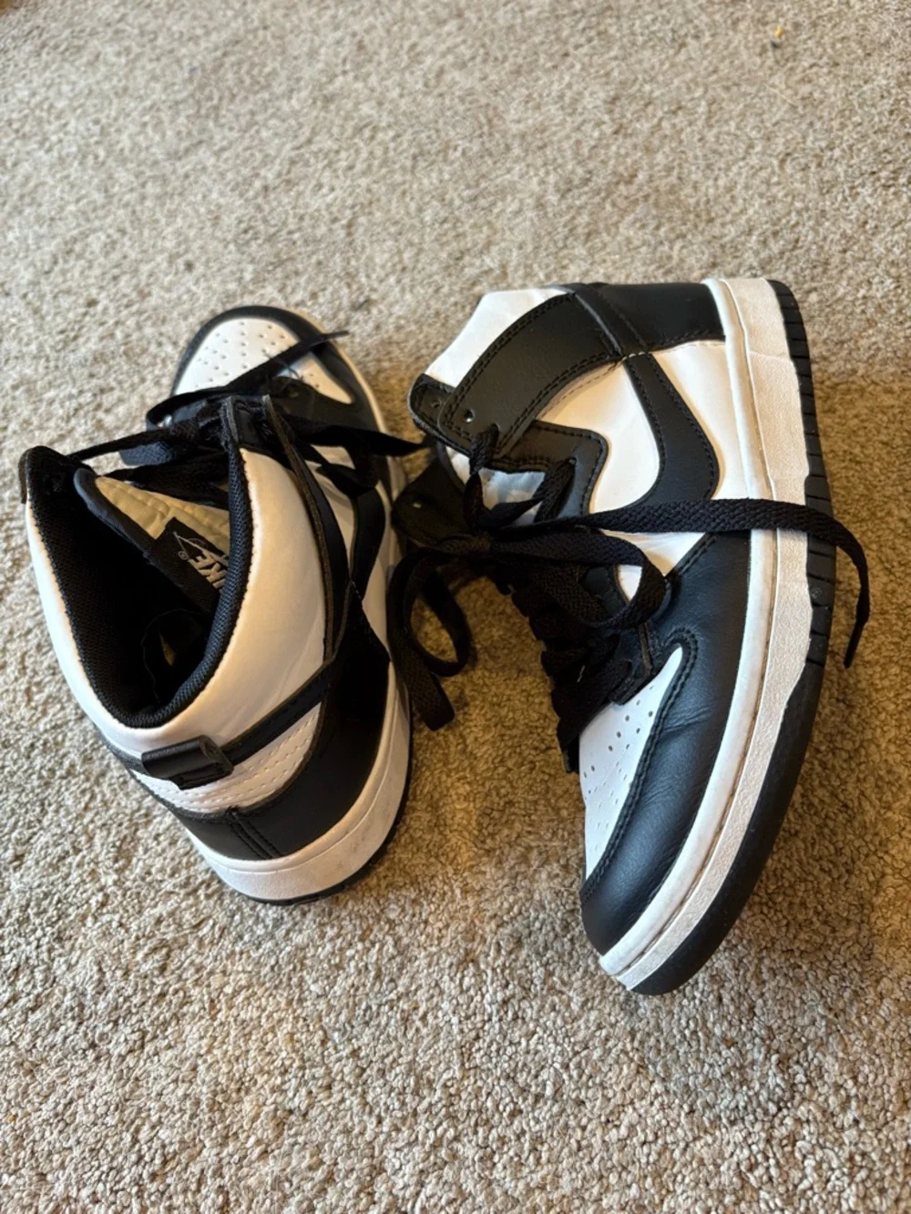 Nike Women's Black and White High-Top Sneakers